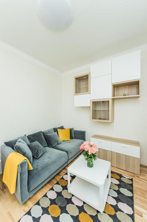 Lovely 1-Bedroom Apartment In Kaunas Old Town Luaran gambar